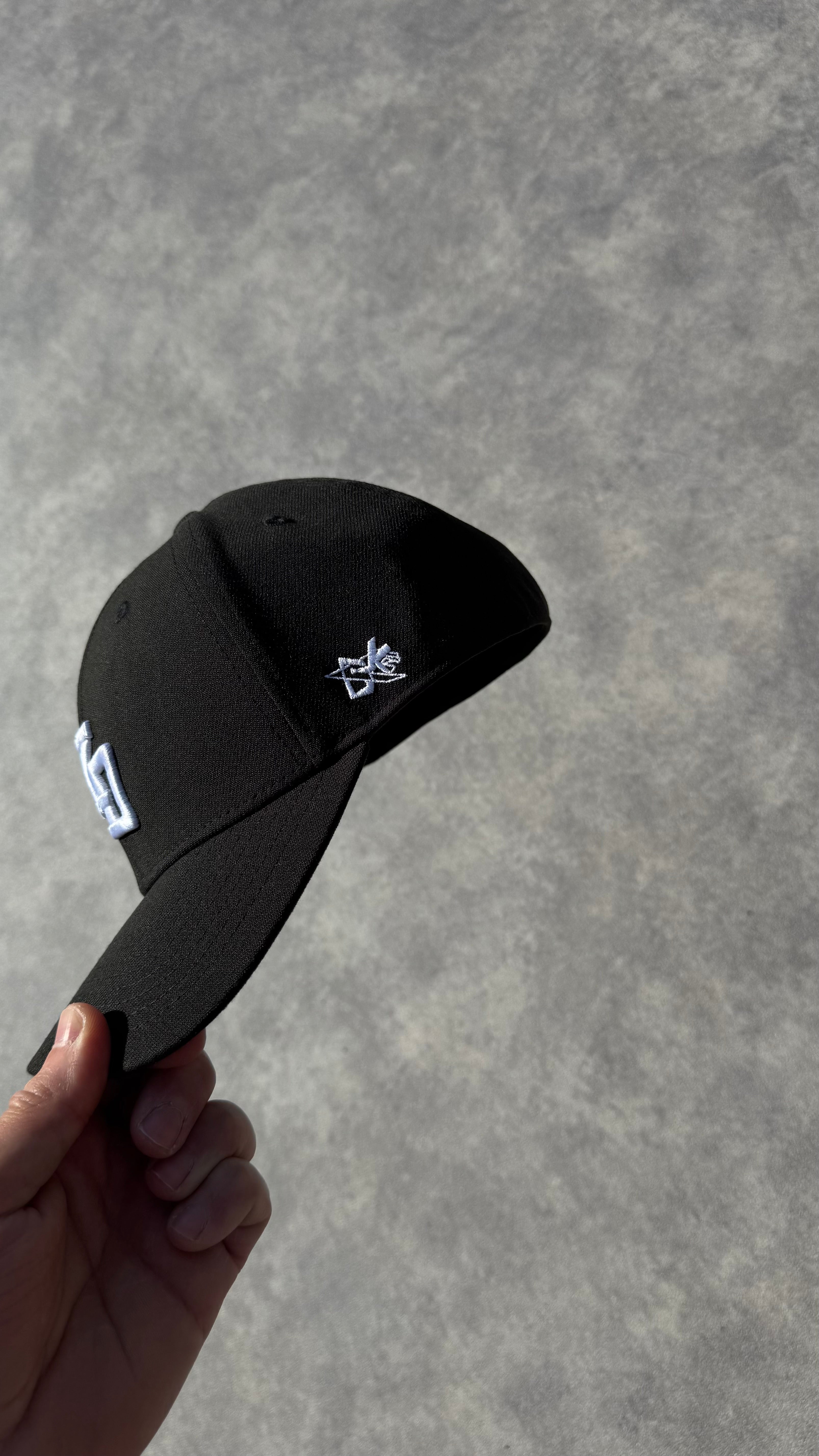 Casquette Noire Timeless – LOCKD Straight Fit (by Lebouseuh)