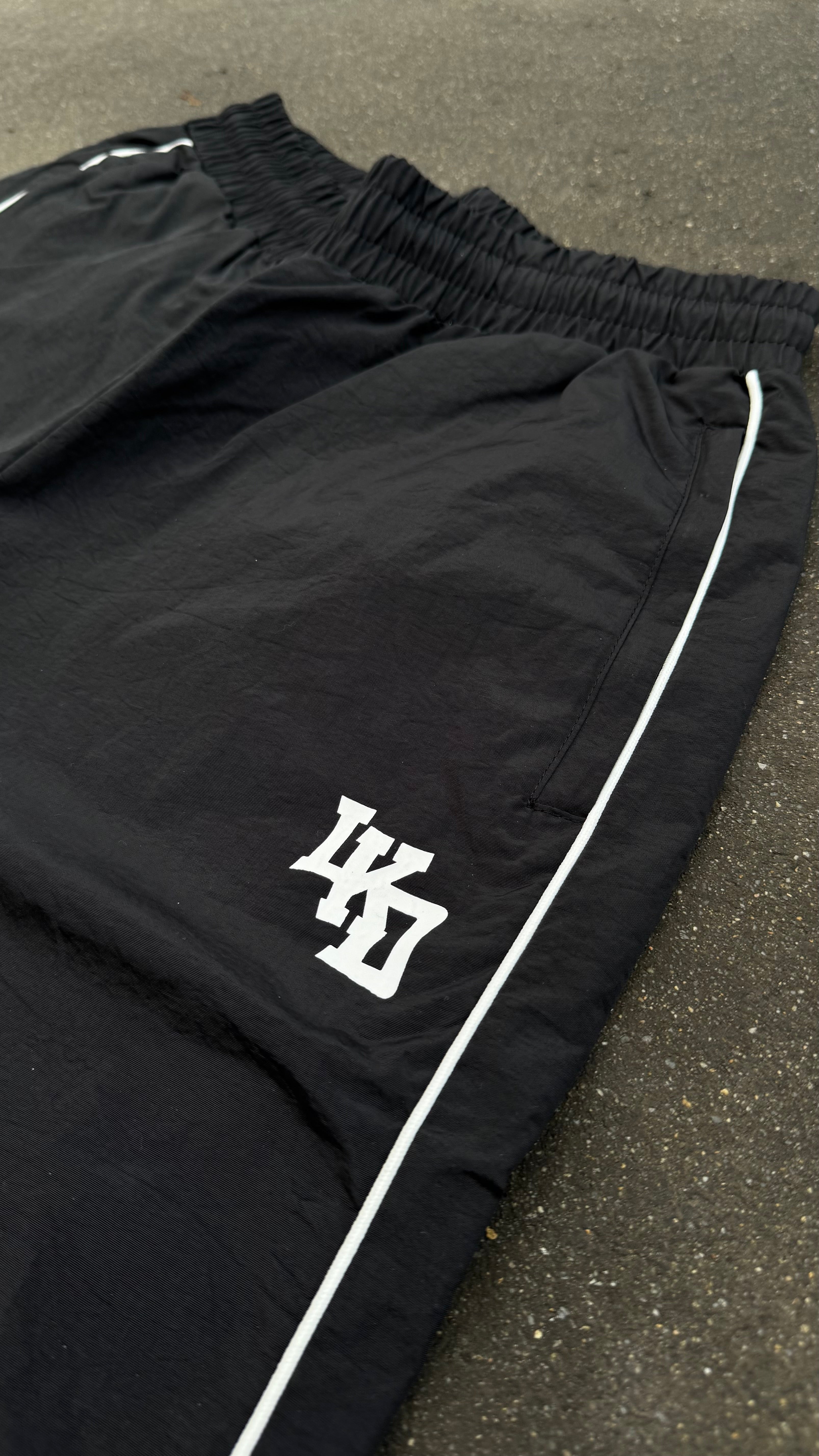 Pantalon Tracksuit Noir Baggy – LOCKD (by Lebouseuh)