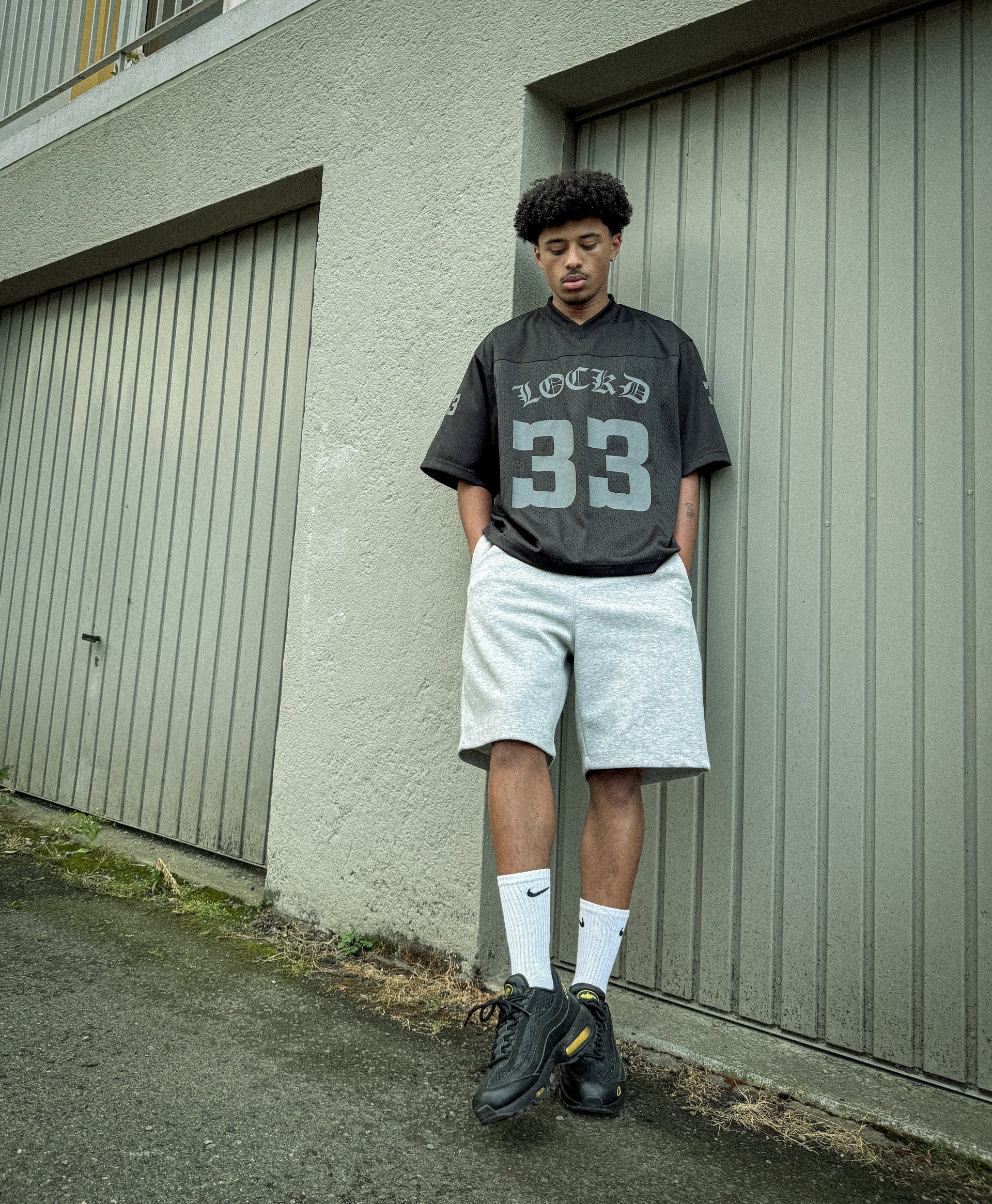 Jersey noir oversize 33 – maillot streetwear LOCKD by Lebouseuh